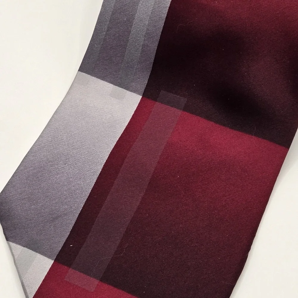 Palatina Mens Red‎ & Gray Silk Tie, 100% Imported Silk